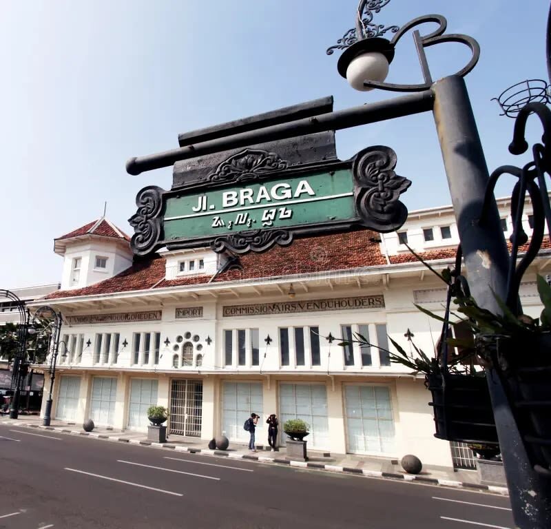 Bandung City Tour with High-Speed Rail (Whoosh) from Jakarta - Gedung Sate is a brief architectural stop