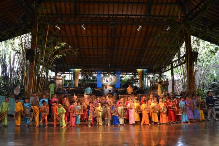 Bandung: Kawah Putih Private Tour and Angklung Performance - Activity Details