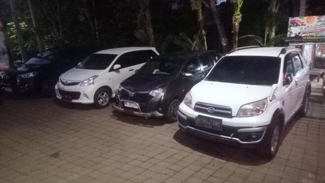 Bandung: Private Car Charter With Driver - Booking Information