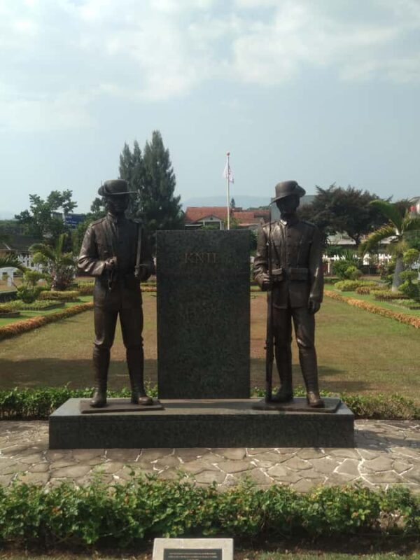 Bandung : Private Tour Guide Sightseeing (Costum tour) - Final Thoughts: Is This the Right Tour for You?