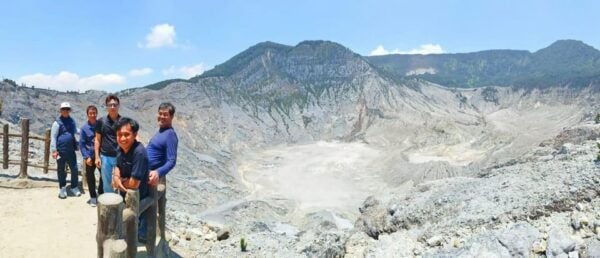 Bandung Tour : Volcano, Coffee Fields, Hot Springs Water - Questions You May Have