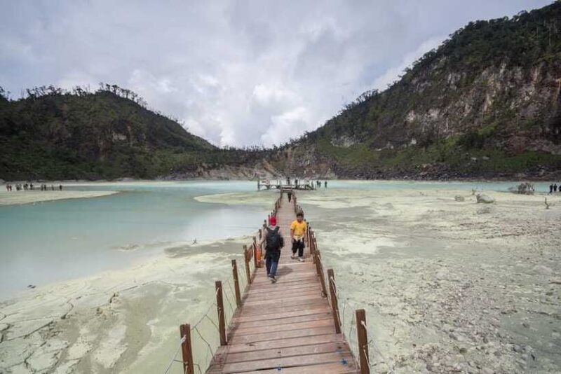 Bandungs Natural Wonders: Kawah Putih and Beyond - FAQ