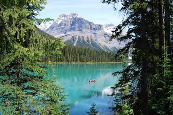 Banff: 2-Day Banff Lake Louise & Yoho N.P. Tour - Banff Town Exploration