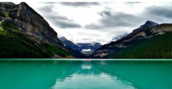Banff/Canmore: Lake Louise, Moraine & Johnston Canyon Trip - Lunch and Dining Options