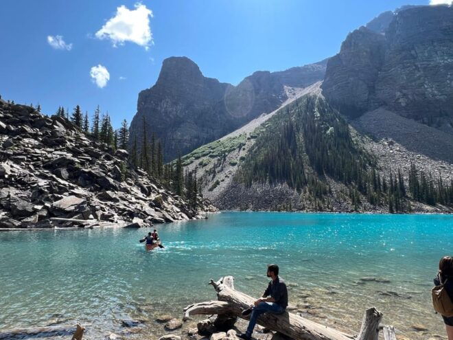 Banff : Day Tour : Lake Louise, Moraine Lake and Peyto Lake - Included Amenities