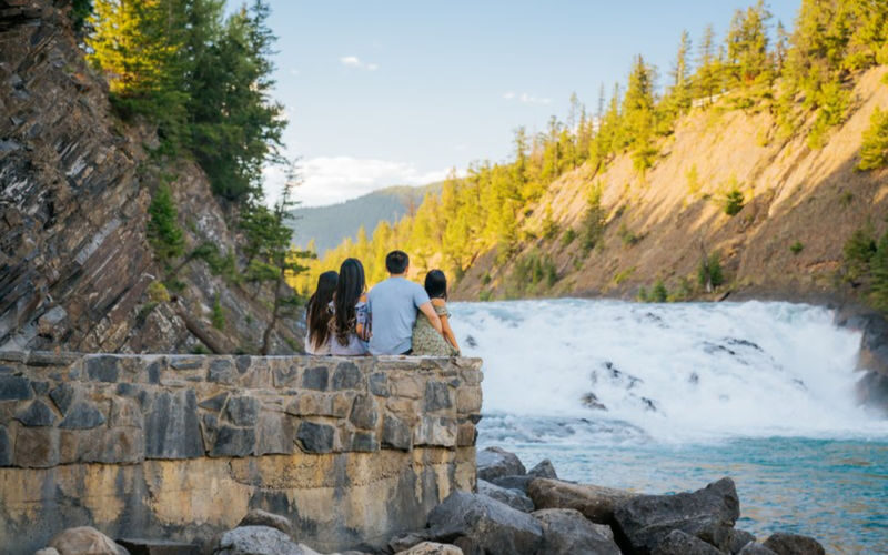 Banff Gondola, Johnston Canyon & Lake Minnewanka Full-Day Tour - A day built around changing scenery