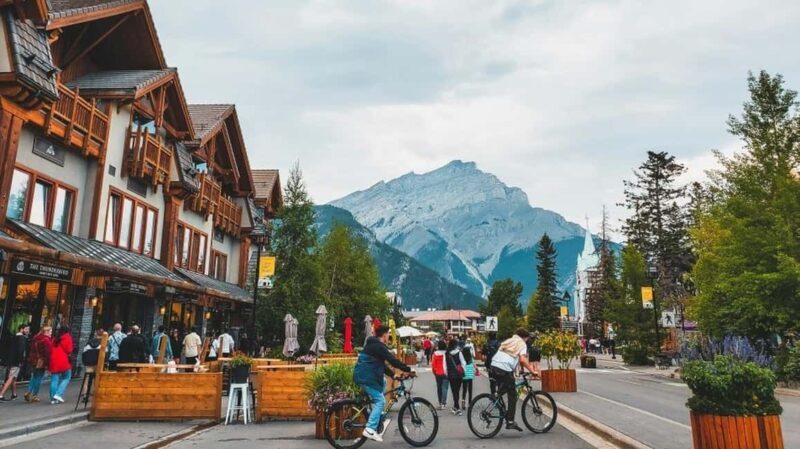 Banff Gondola, Lake Louise, Emerald, Minnewanka & Banff Town - FAQ