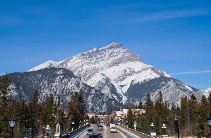 Banff: Guided Day Trip With Hotel Pickup and Drop-Off - Good To Know