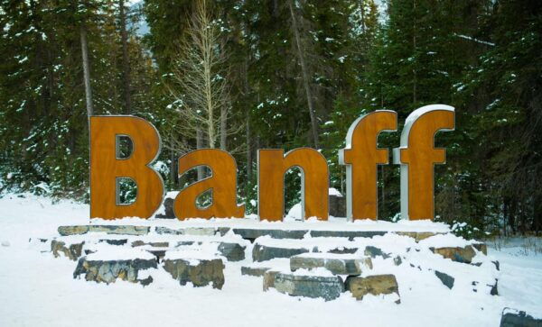 Banff: Guided Day Trip With Hotel Pickup and Drop-Off - Explore Canadas Oldest National Park