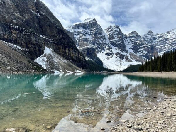 Banff: Lake Louise and Moraine Lake Half-Day Tour - Transportation and Inclusions