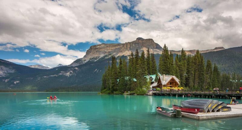 Banff: Lake Louise, Emerald Lake, and Moraine Lake Tour - Practical Details and Considerations