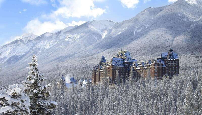 Banff Private Full-Day Tour Lake Louise, Gondola & more - An In-Depth Look at the Day