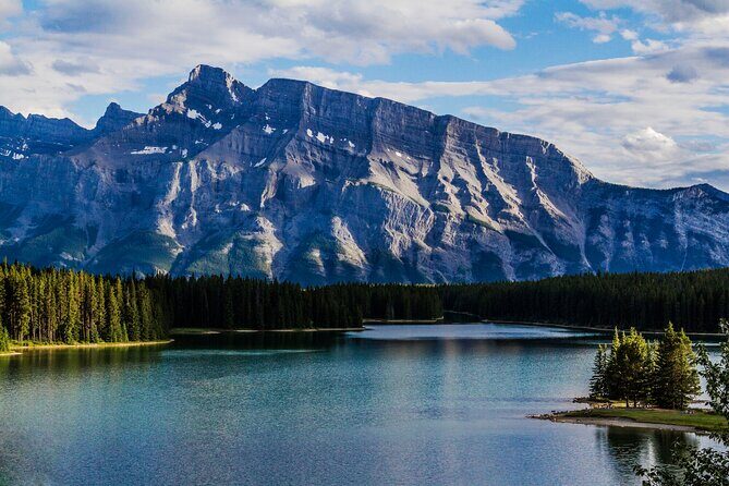 Banff: Private Guided Nature Walk - 2H - An In-Depth Look at the Private Guided Nature Walk