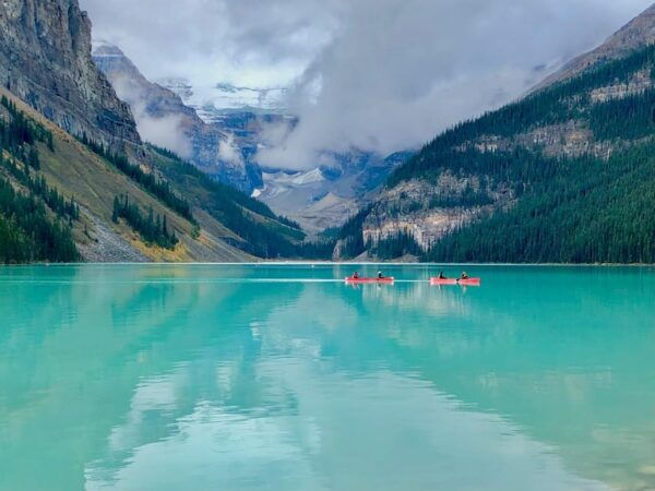 Banff: Private Lake Louise & Johnston Canyon Day Tour - Moraine Lake Breathtaking Views