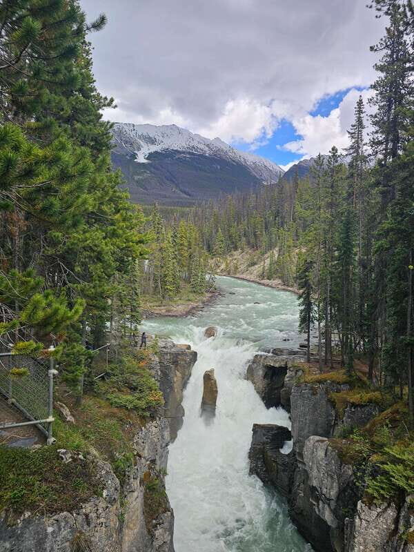 Banff to Jasper One-Way Private Tour sightseeing - FAQs