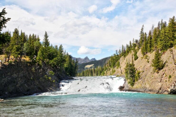 Banff Triple Delight: Lake Louise, Banff & Moraine Lake - Booking Information for the Adventure