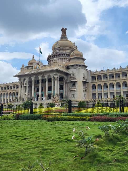 Bangalore City Tour: Lalbagh, Tipu Palace & Bull Temple - FAQs