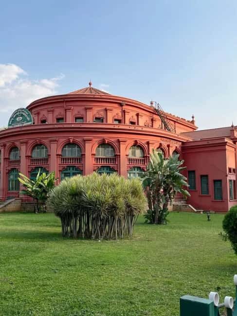 Bangalore City Tour: Lalbagh, Tipu Palace & Bull Temple - An In-Depth Look at the Bangalore City Tour