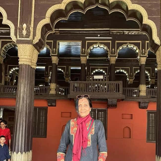 Bangalore: Flower Market, Pete, Palace, & Fort Walking Tour - Authentic Elements & Unique Insights