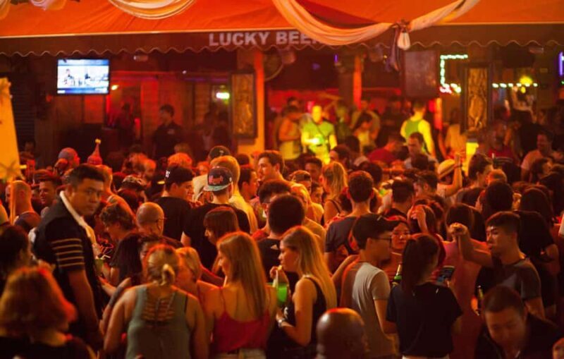 Bangalore Guided Pub-Hopping Experience: Walk, Drink, Repeat - Why This Tour Works