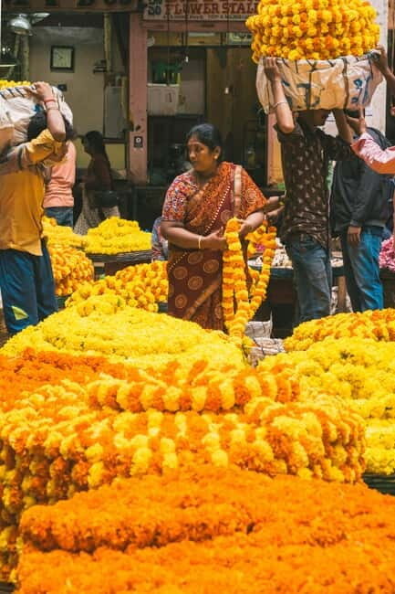 Bangalore Morning Soul Tour: Flower Market, Lalbagh & ISKCON - Detailed Breakdown of the Itinerary