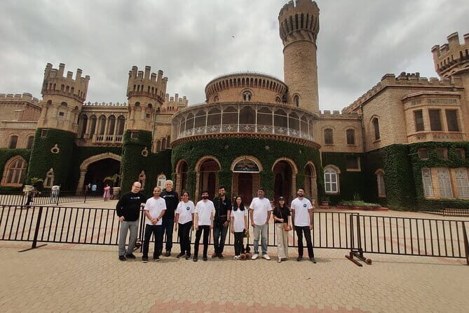 Bangalore Private City Car Tour with Guide and Lunch - The Experience in Context