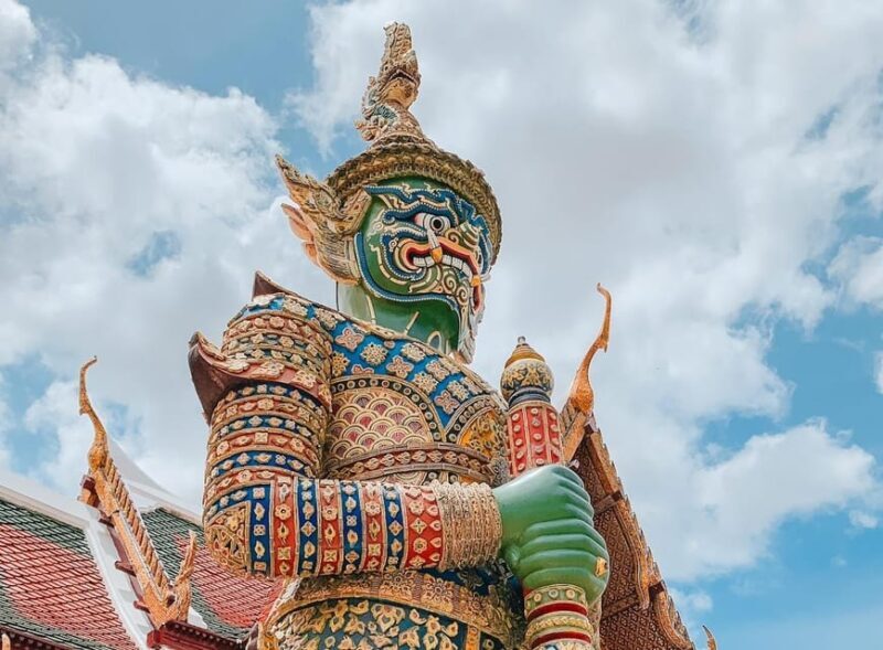 Bangkok: 2 Hours Grand Palace & Wat Pho Private Tour - Practical Tips for Travelers