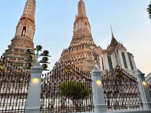 Bangkok: A 4 Hours Tuk Tuk Sightseeing Tour Iconic Landmarks - Questions You May Have