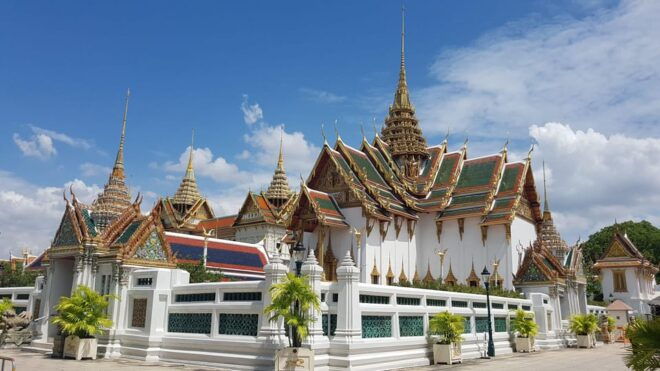Bangkok: Amazing Bangkok City & Temple Tour With Local Guide - Inclusions and Exclusions