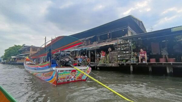 Bangkok: Amazing Bangkok City & Temple Tour With Local Guide - Booking Your Tour