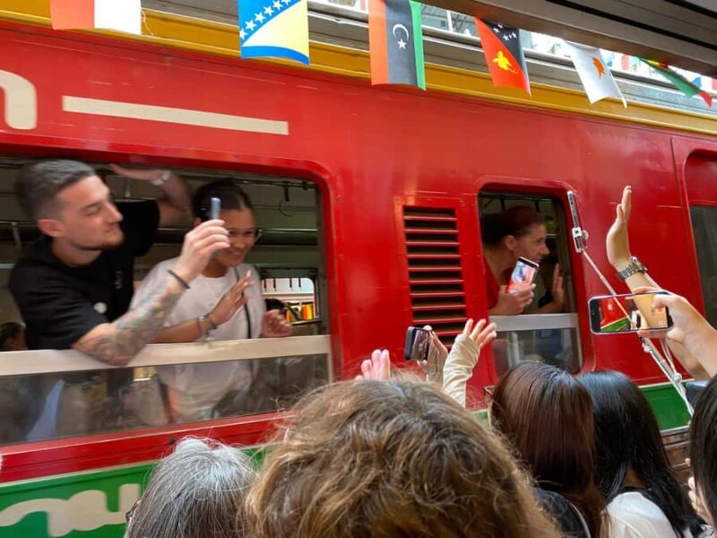 Bangkok: Amphawa Floating & train Market & Firefly Boat Tour - FAQ