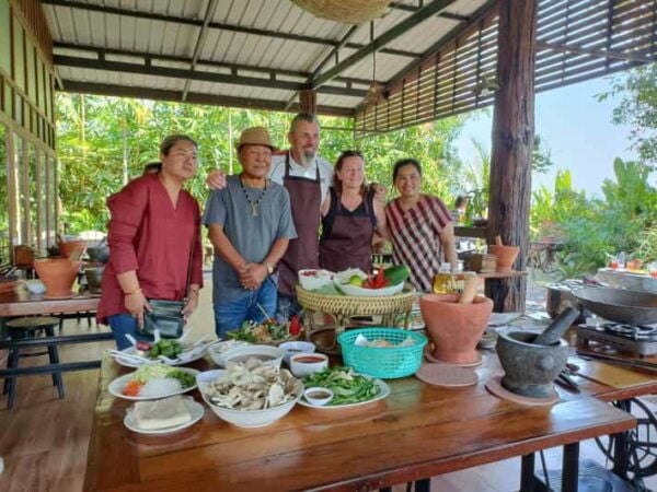Bangkok: Authentic Thai Cooking Class and Local Lifestyle - Pricing and Booking