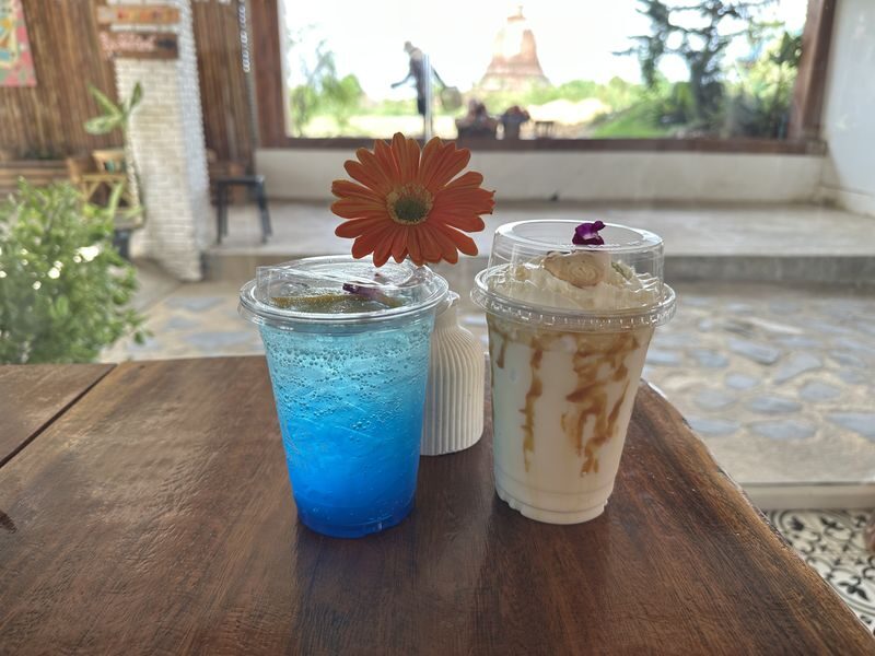 Bangkok Ayutthaya Full-Day Tour with Tuk-Tuk & Cafe - Who should book this Ayutthaya day trip?