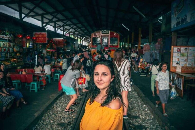 Bangkok: Ayutthaya, Railway & Floating Markets Full-Day Tour - Damnoen Saduak Floating Market