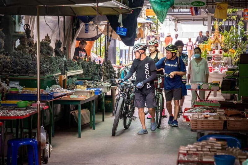 Bangkok: Backstreets and Historic Temples Bike Tour - An In-Depth Look at the Bangkok Backstreets and Temples Bike Tour