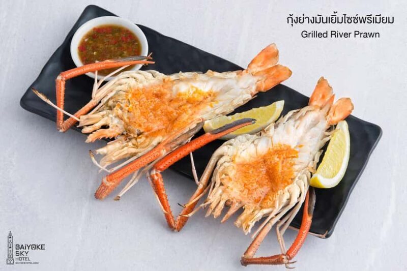 Bangkok: Baiyoke Dinner Buffet 81st Floor Outdoor Skybox - The Sum Up