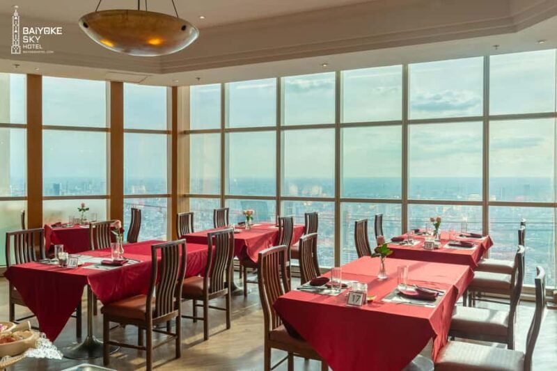 Bangkok: Baiyoke sky Dinner Buffet 79th Floor Stella Palace - An in-depth look at the Baiyoke Sky Dinner Experience