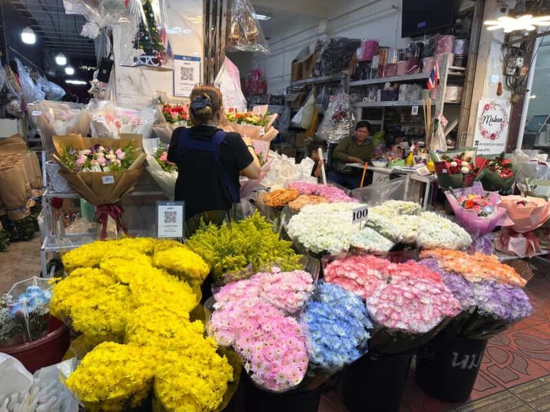 Bangkok: Banglamphu 12+ Street Food & Riverside with boat - The Sum Up