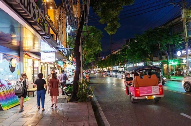 Bangkok: Banthat Thong Road Food Tour with Rooftop Drink - An honest look at exploring Bangkok’s culinary side