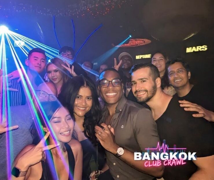 Bangkok: Bar & Club Crawl Experience - Duration and Host Information