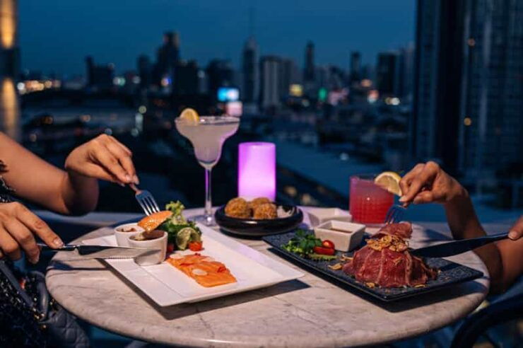 Bangkok: Barracuda Rooftop Bar Akara Hotel - Dining Options