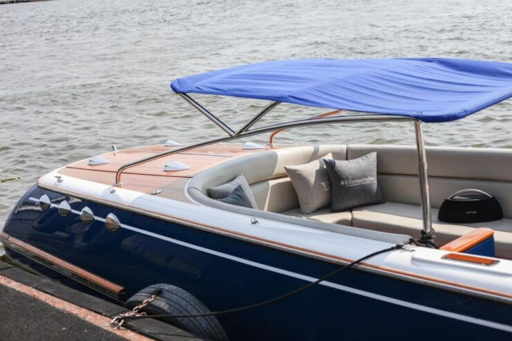 Bangkok: Beautiful Open-Air Classic Boat, Kapella - Overview of Kapella Boat