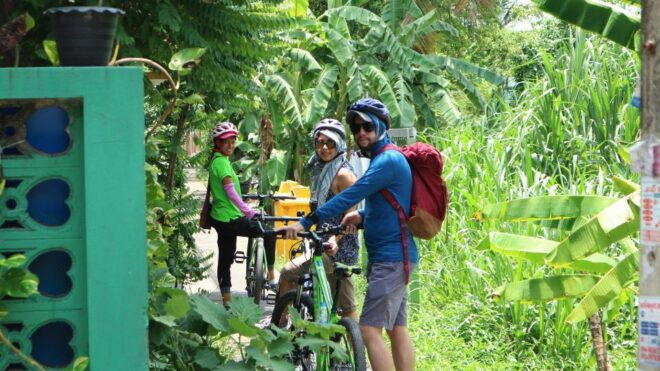 Bangkok: Bike and Canal Boat Tour With Lunch - Tour Description