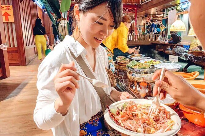 Bangkok Bike Street Food Tour with Local Home-Cooked Meal - Who Will Love This Tour?