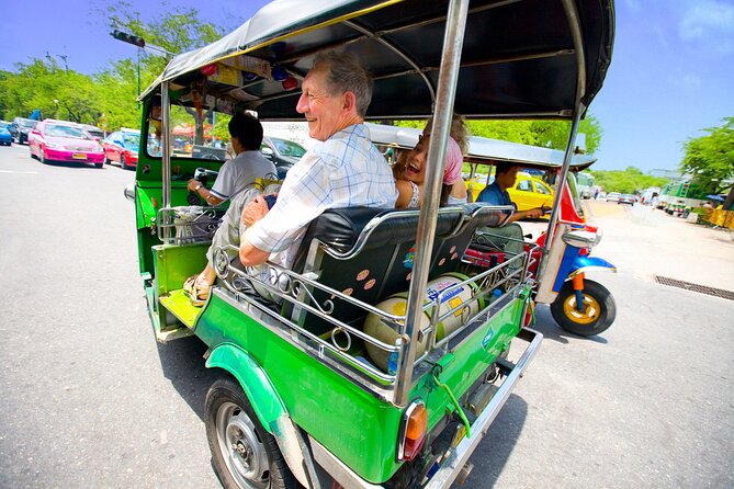 Bangkok by Night Tuk Tuk Tour: Markets, Temples & Food - Directions to the Markets