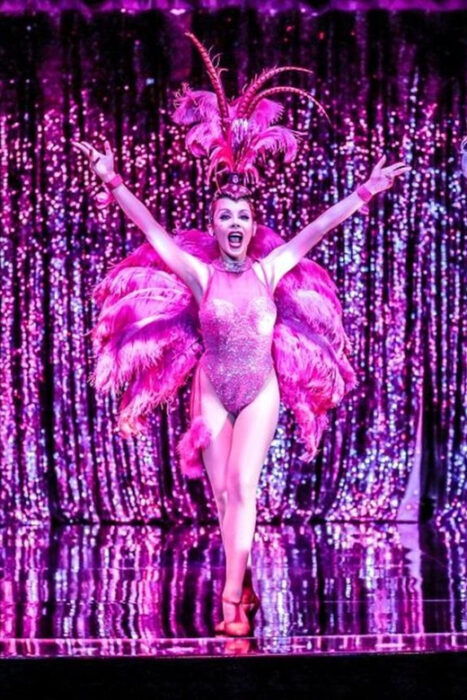 Bangkok: Calypso Cabaret Show With Thai Set Dinner - Benefits of Booking the Package