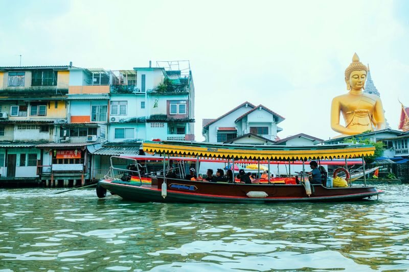 Bangkok: Canals Tour Wat Arun & Chao Phraya by Longtail Boat - Should you book this Bangkok canal tour?