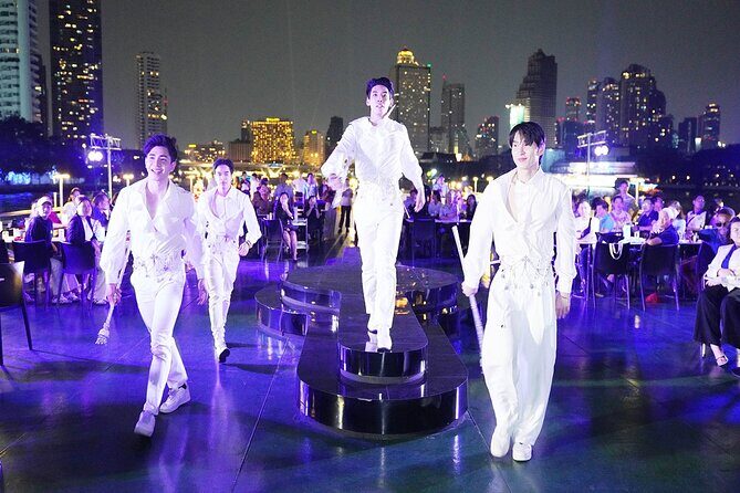 Bangkok Carnival Dinner Cruise with Free-flow Beer and Buffet - The Buffet: A Flavourful Feast on the Water