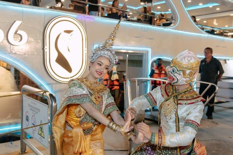 Bangkok Chao Phraya Cruise with Luxury Buffet & Open Deck - Experiencing the Bangkok Chao Phraya Cruise with Luxury Buffet & Open Deck