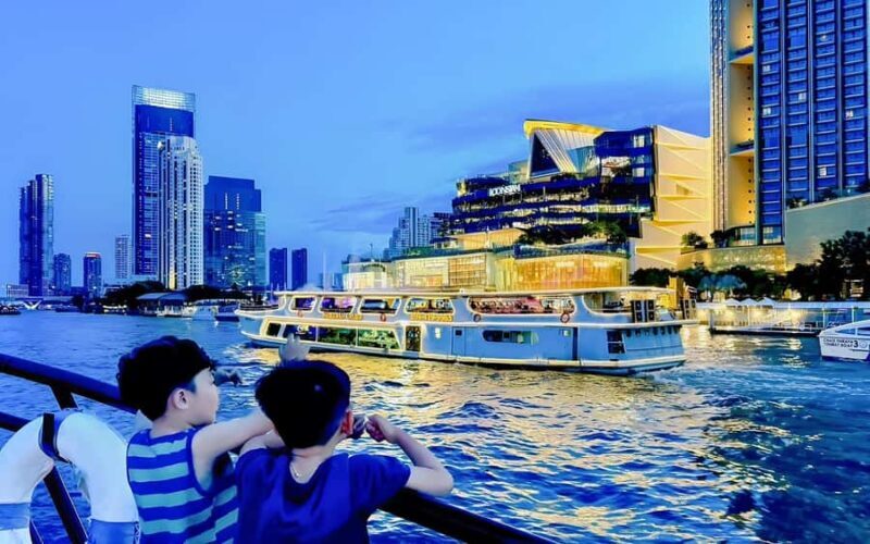 Bangkok Chao Phraya Cruise with Luxury Buffet & Open Deck - Who Would Love This Experience?